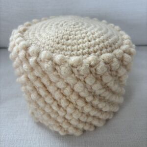 Vintage Ivory 100% Wool Hand Crochet Beanie Hat Japan Bobble Baar & Beards Boho